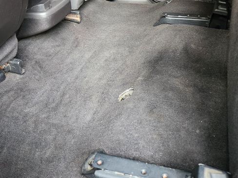 Used 2009 Ford F350 Lariat image 12