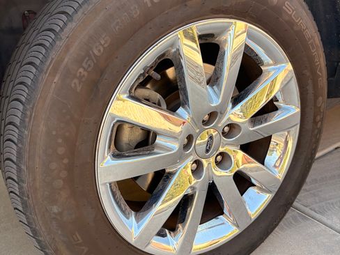 Used 2014 Ford Edge SEL w/ Equipment Group 205A FWD image 16