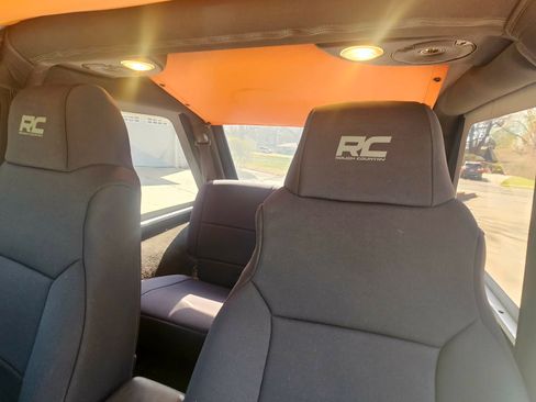 Used 2005 Jeep Wrangler Unlimited image 14