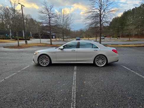 Used 2018 Mercedes-Benz S 450 Sedan image 5