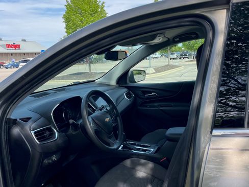 Used 2019 Chevrolet Equinox LT FWD image 9