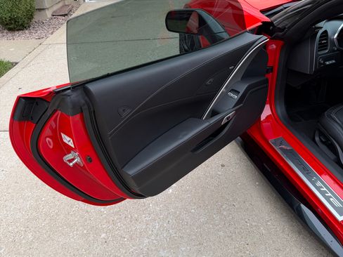 Used 2019 Chevrolet Corvette Z06 w/ Battery Protection Package image 16