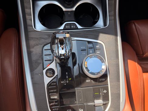 Used 2019 BMW X7 xDrive50i w/ Premium Package image 10