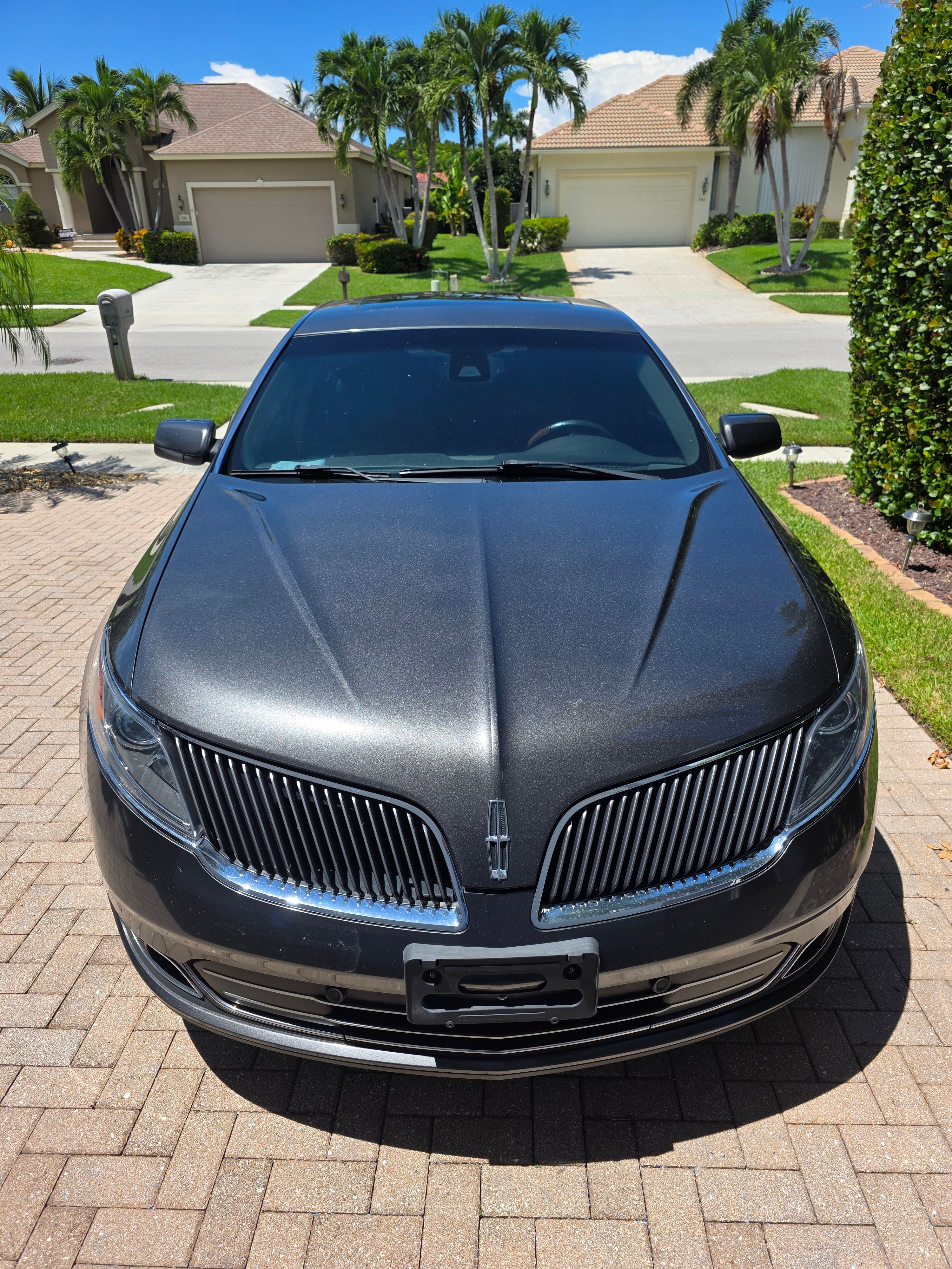 Used 2016 Lincoln MKS AWD w/ Equipment Group 201A image 2