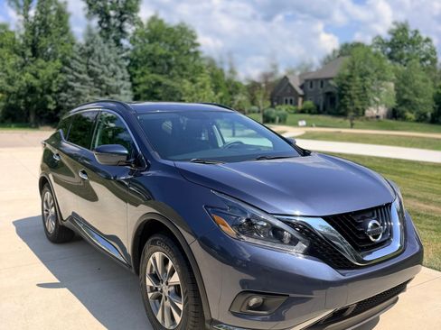 Used 2018 Nissan Murano SV AWD/4WD image 1