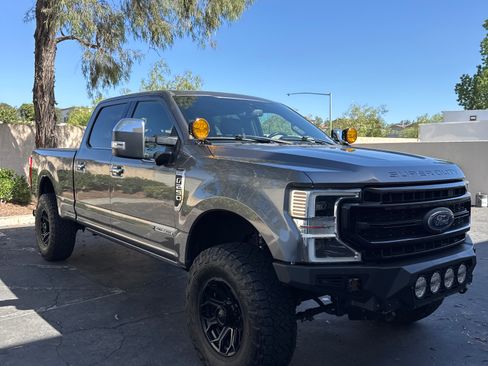 Used 2021 Ford F250 Platinum w/ FX4 Off-Road Package image 10