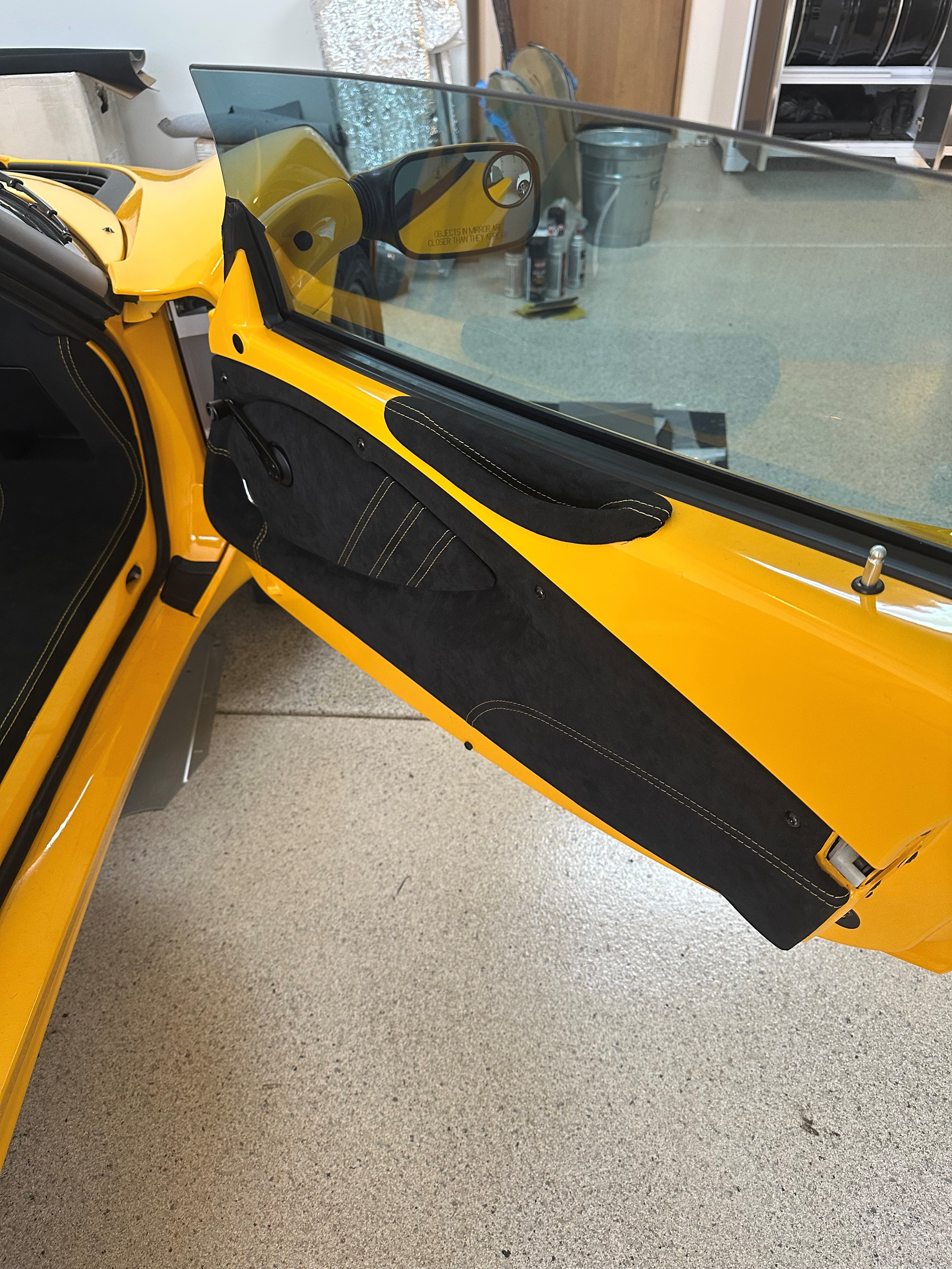 Used 2005 Lotus Elise RWD image 5