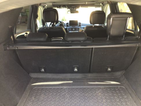 Used 2017 Mercedes-Benz GLE 400 4MATIC image 6