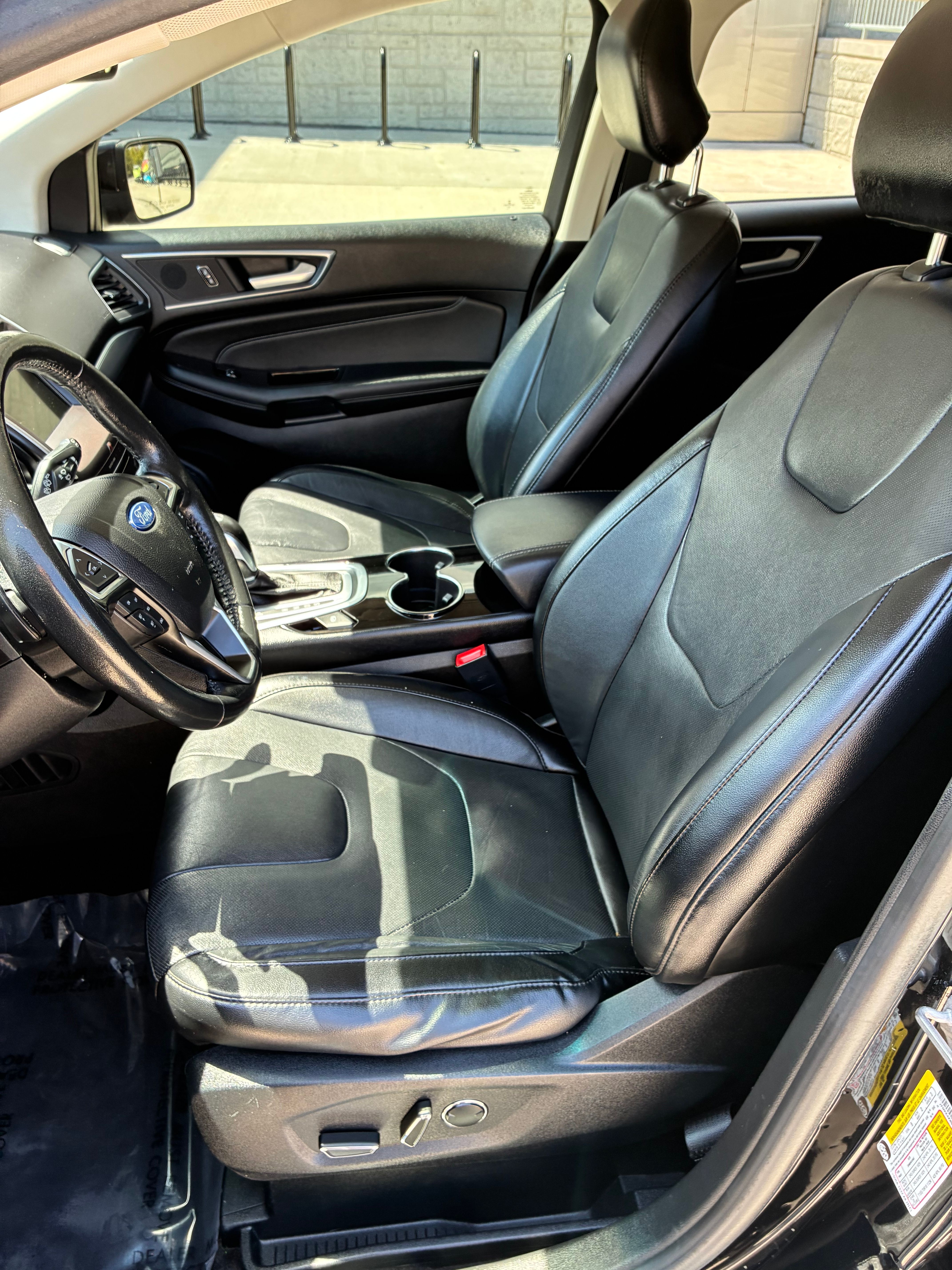 Used 2016 Ford Edge Titanium w/ Equipment Group 301A AWD/4WD image 10