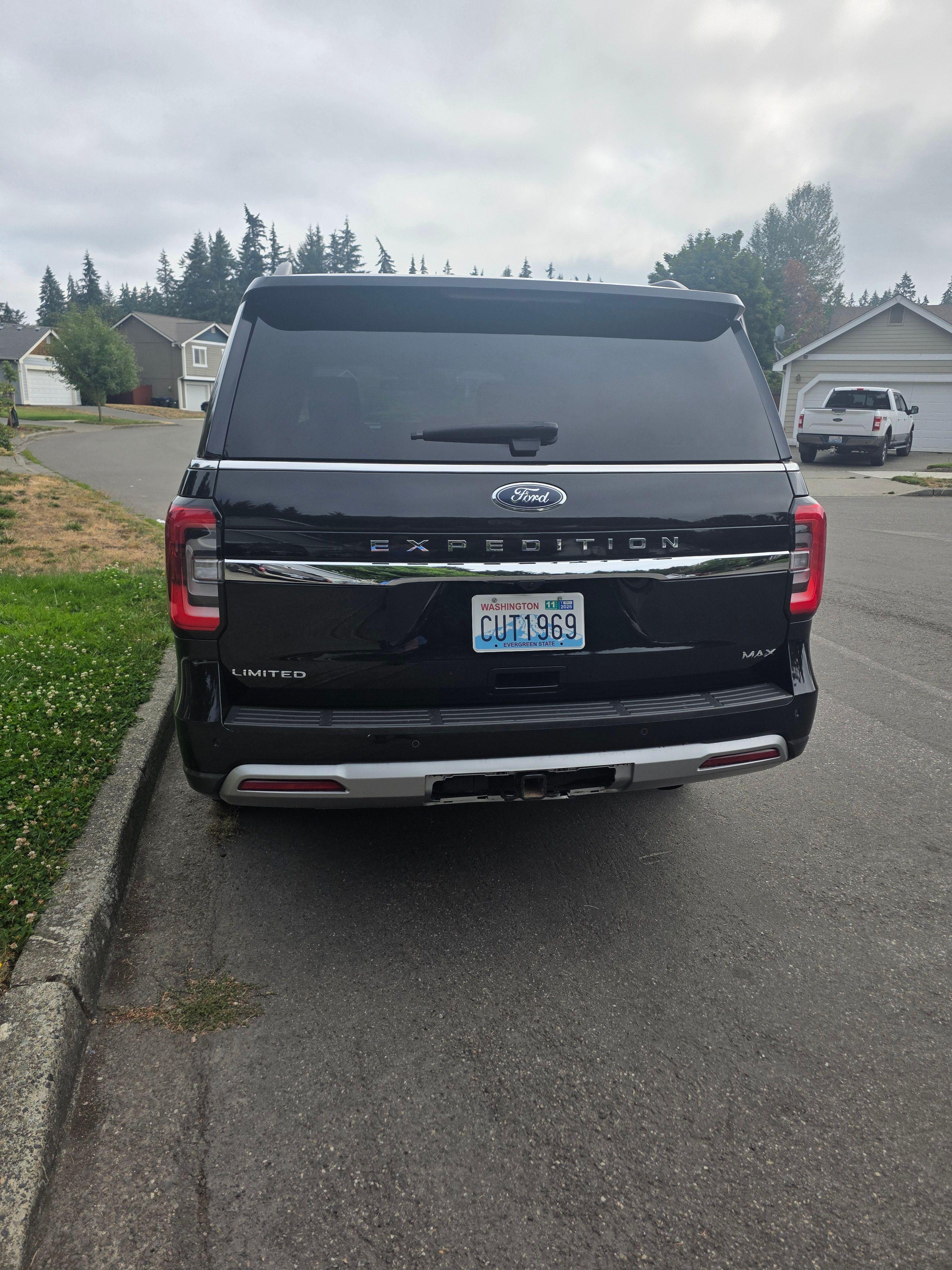 Used 2024 Ford Expedition Max Limited AWD/4WD image 5
