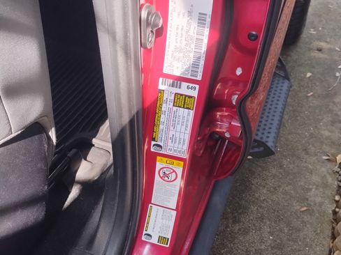 Used 2018 Toyota Tacoma SR5 image 12