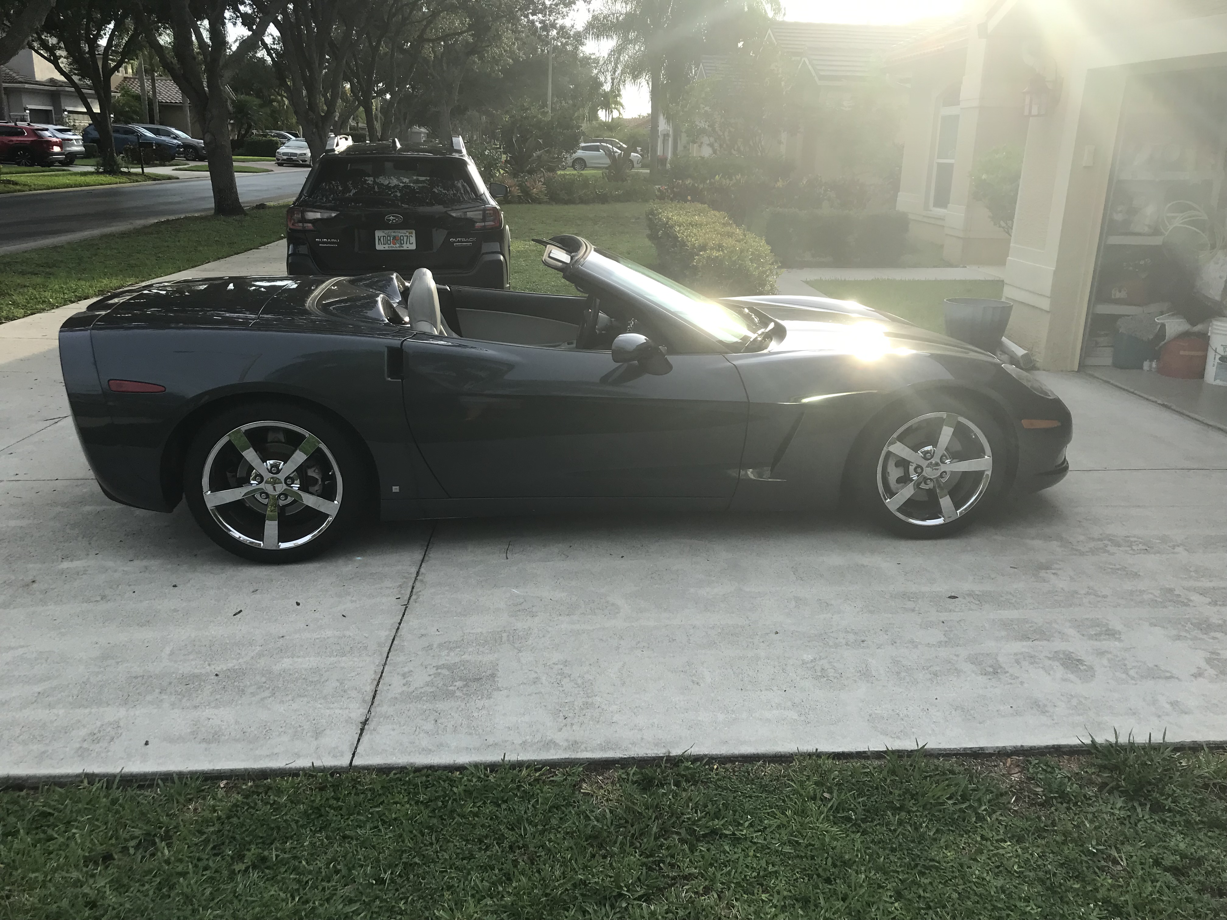 Used 2009 Chevrolet Corvette Convertible w/ Preferred Equipment Group RWD image 1