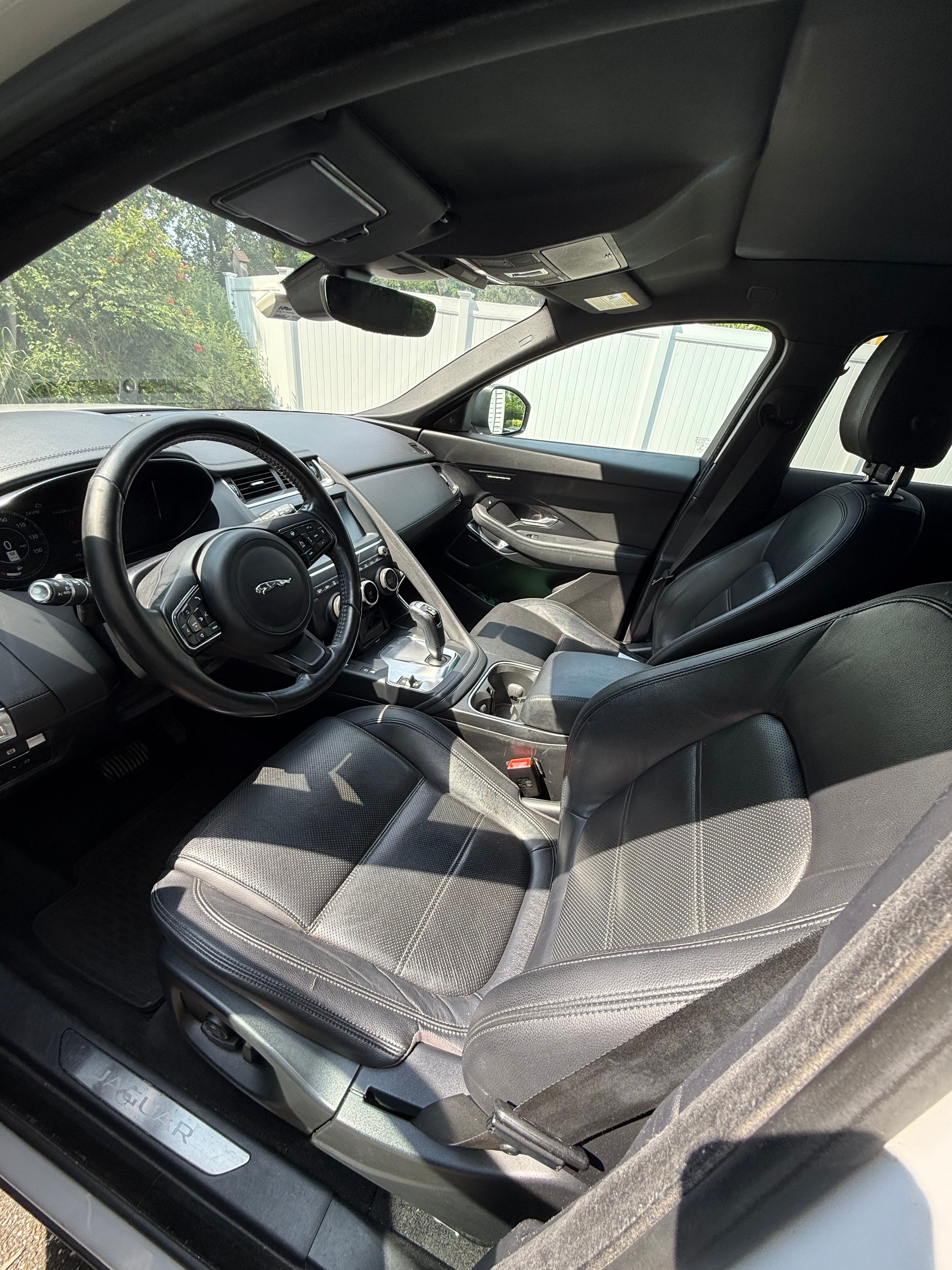 Used 2018 Jaguar E-PACE SE AWD/4WD image 10