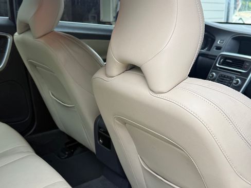 Used 2016 Volvo S60 T5 Premier FWD image 12