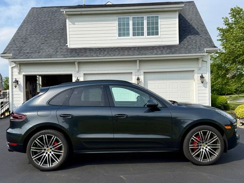 Used 2017 Porsche Macan GTS AWD/4WD image 1