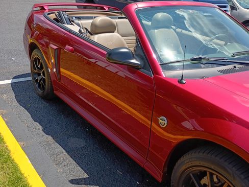 Used 2004 Ford Mustang GT image 9