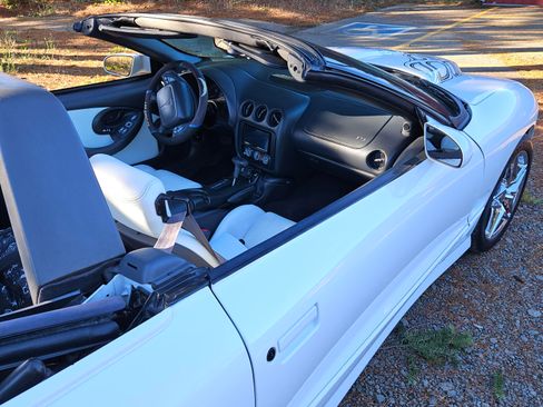 Used 1999 Pontiac Firebird Trans Am image 16