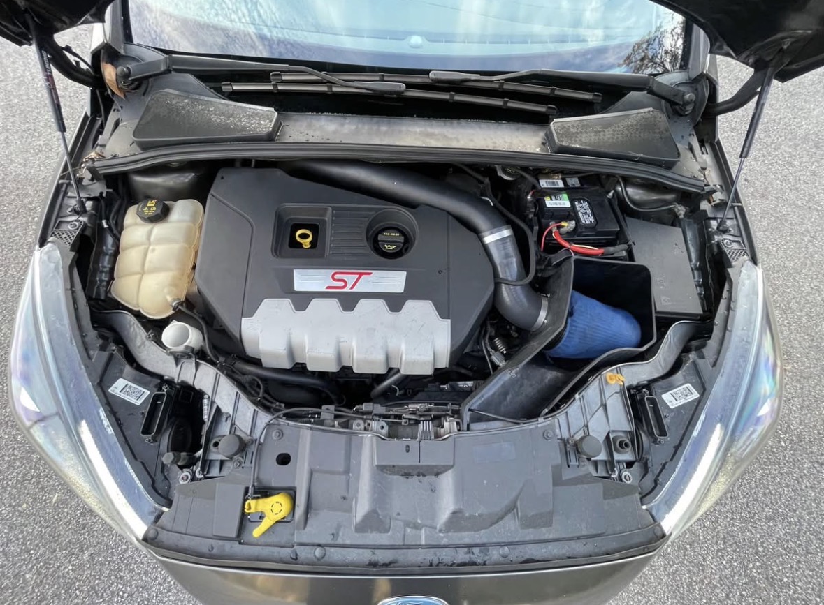 Used 2016 Ford Focus ST w/ Equipment Group 402A FWD image 8