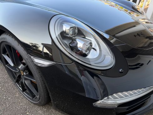 Used 2015 Porsche 911 Carrera 4S AWD/4WD image 13