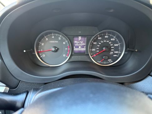 Used 2016 Subaru Crosstrek 2.0i Premium image 8