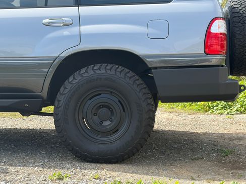 Used 2001 Lexus LX 470 4WD image 14