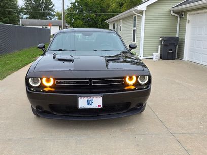 Used 2019 Dodge Challenger SXT
