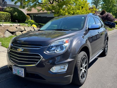 Used 2016 Chevrolet Equinox LTZ w/ Enhanced Convenience Package AWD/4WD image 2