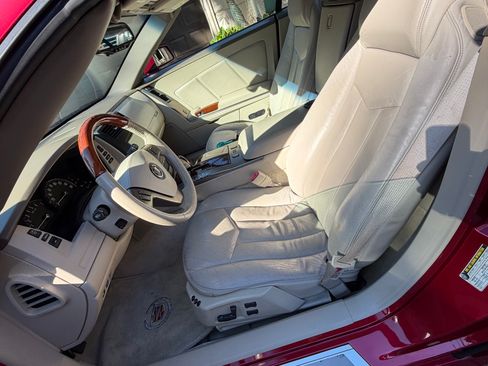 Used 2005 Cadillac XLR image 7