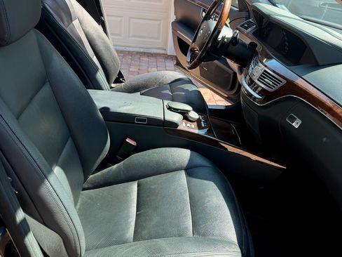 Used 2011 Mercedes-Benz S 550 S 550 4MATIC Sedan 4D image 30