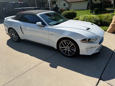 Used 2020 Ford Mustang GT Premium w/ California Special Package RWD image 6