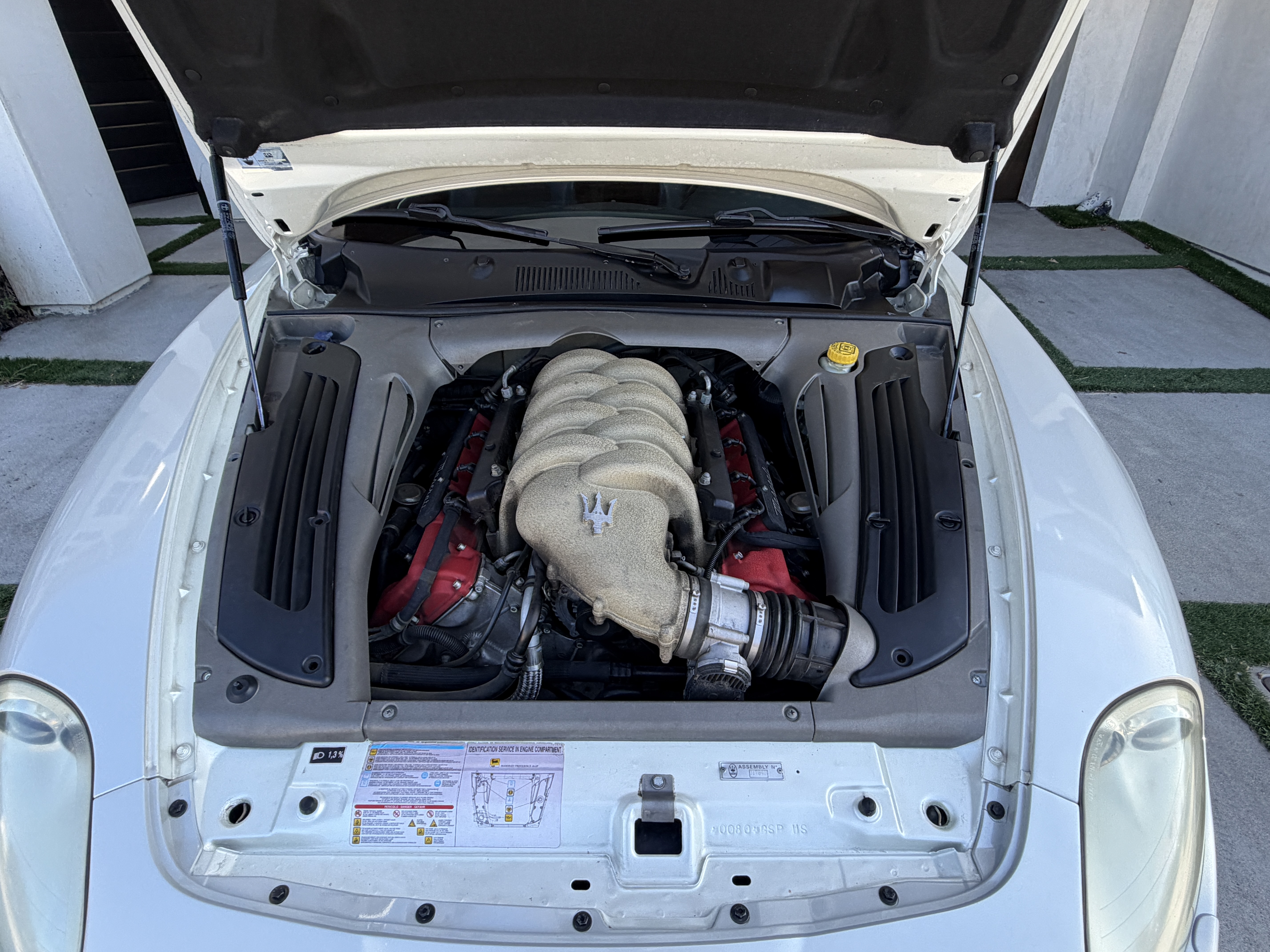 Used 2005 Maserati GranSport Coupe RWD image 22