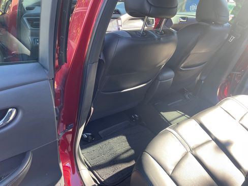 Used 2019 Nissan Leaf SL Plus w/ Protection Package image 17