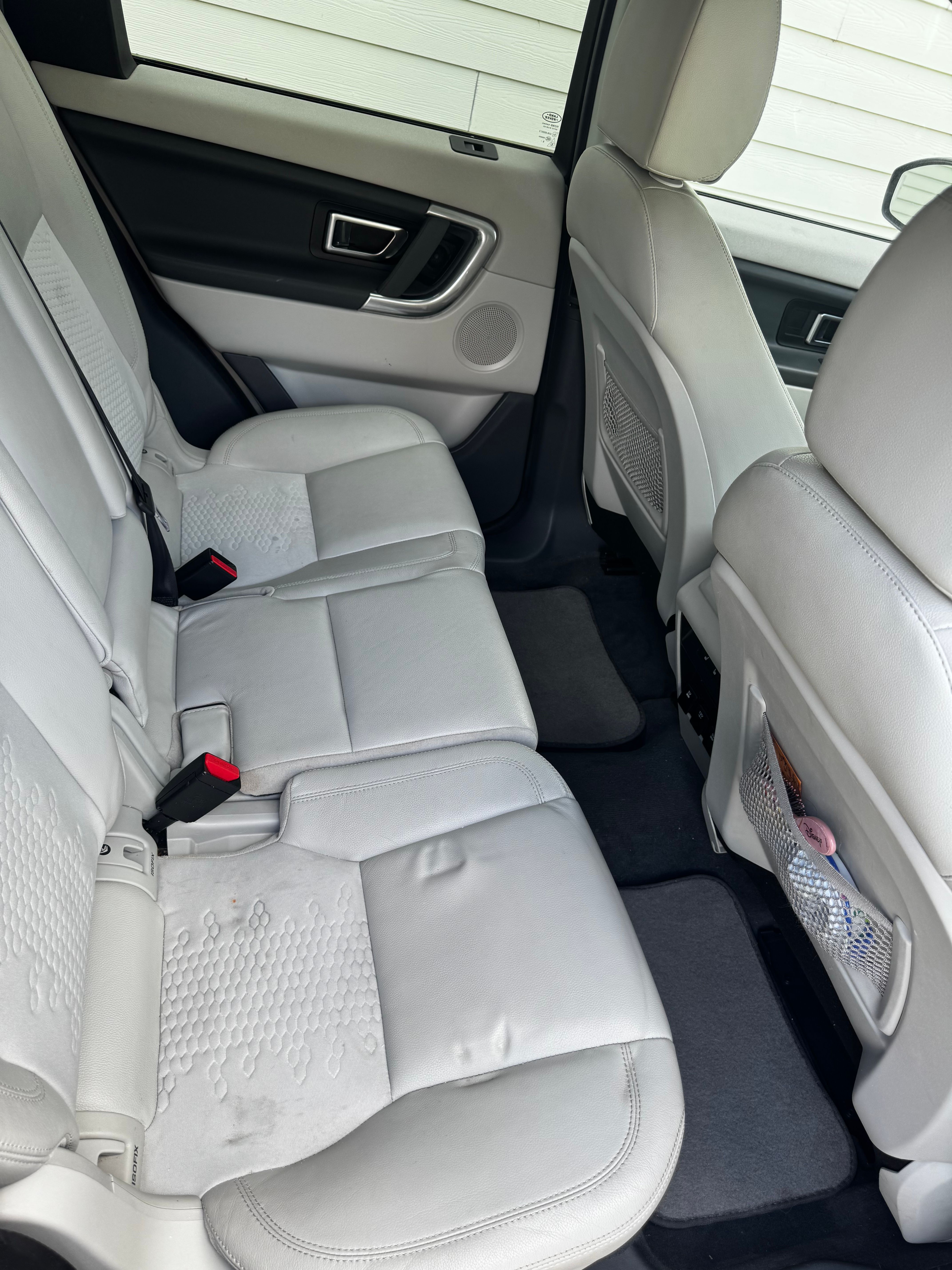 Used 2016 Land Rover Discovery Sport SE AWD/4WD image 15