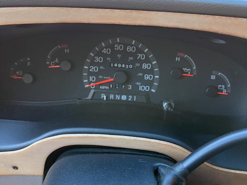 Used 1997 Ford E-150 and Econoline 150 image 15