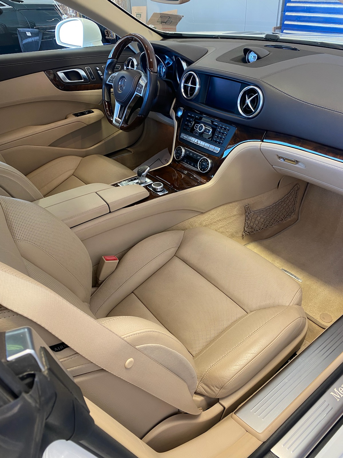 Used 2013 Mercedes-Benz SL 550 image 14