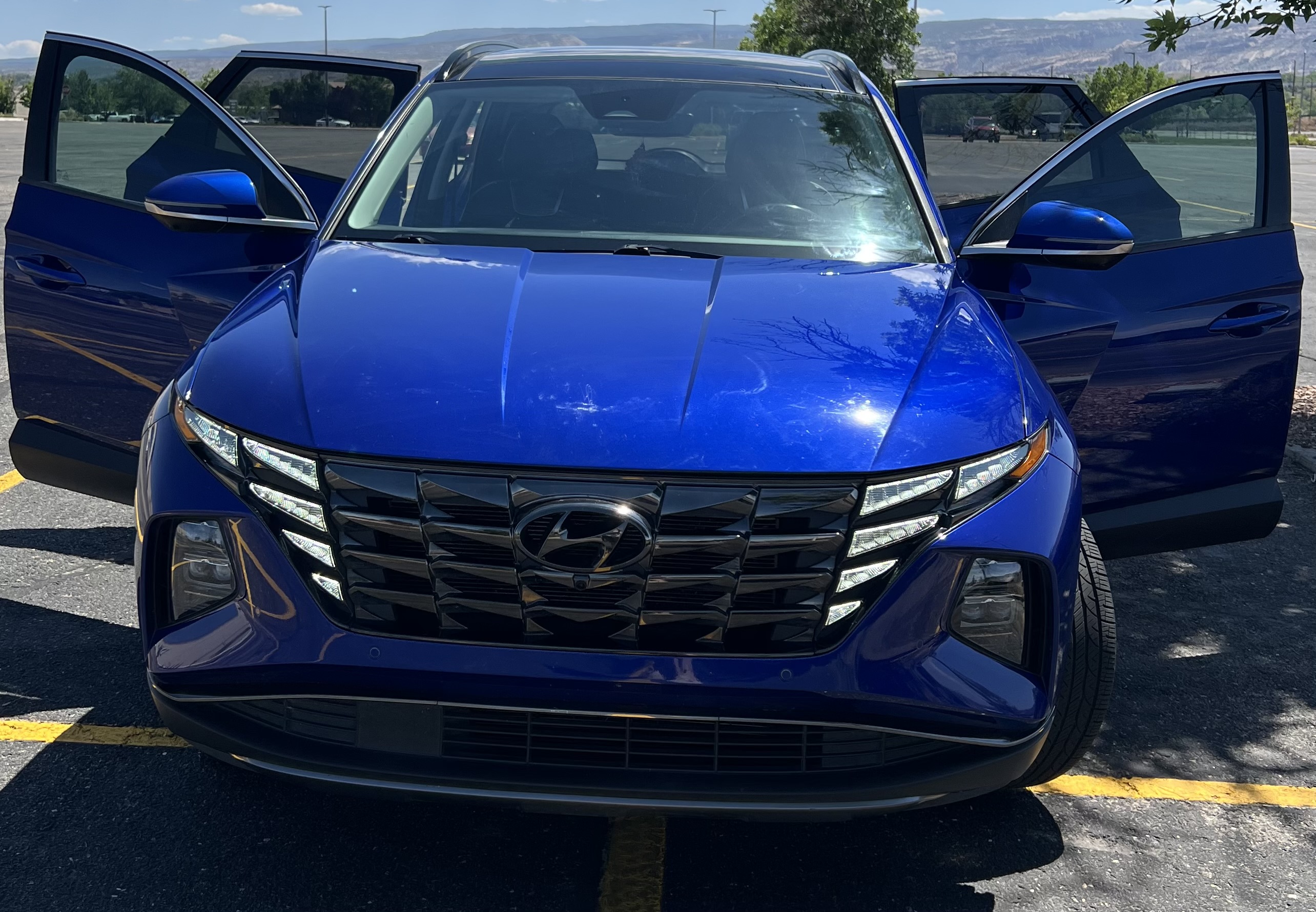 Used 2022 Hyundai Tucson Limited w/ Cargo Package FWD image 12