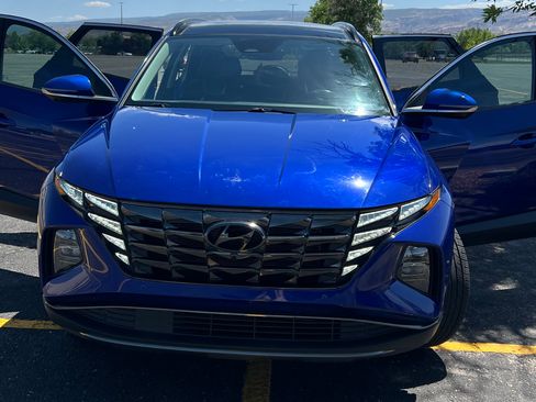 Used 2022 Hyundai Tucson Limited w/ Cargo Package FWD image 12