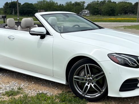Used 2020 Mercedes-Benz E 450 4MATIC Cabriolet image 12