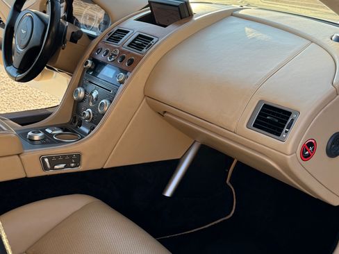 Used 2010 Aston Martin Rapide image 11