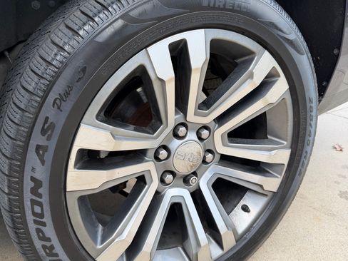 Used 2018 GMC Yukon XL Denali w/ Denali Ultimate Package image 8