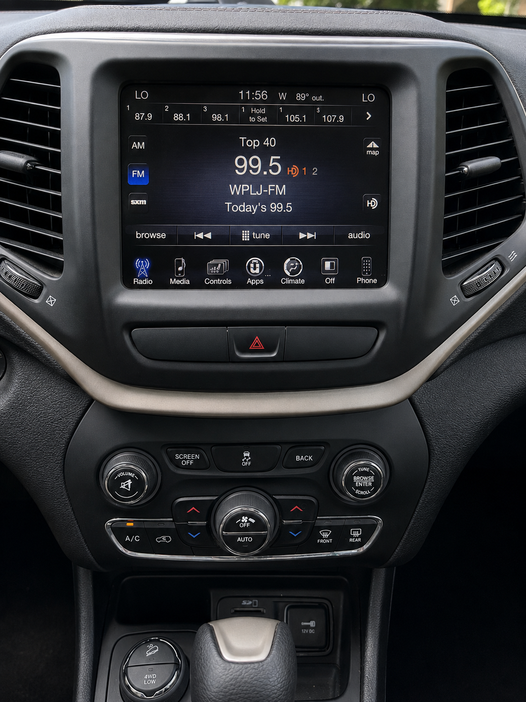 Used 2016 Jeep Cherokee 75th Anniversary AWD/4WD image 10