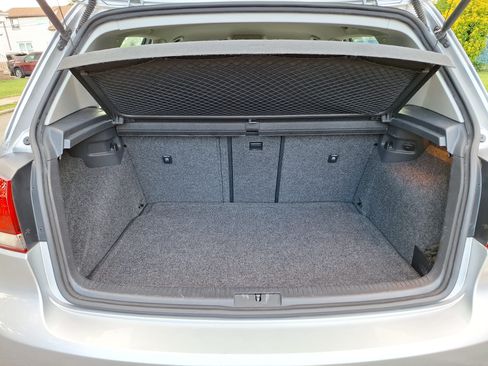 Used 2012 Volkswagen Golf 4-Door FWD image 11