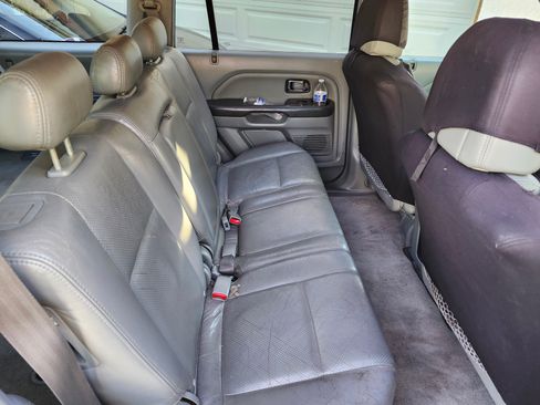 Used 2004 Honda Pilot EX image 6