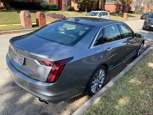 Used 2019 Cadillac CT6 Luxury w/ Driver Awareness Package image 4