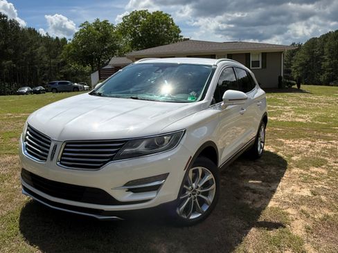 Used 2015 Lincoln MKC AWD w/ Equipment Group 101A Select image 1