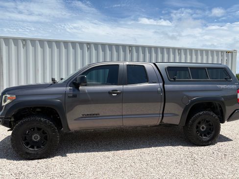 Used 2018 Toyota Tundra SR5 w/ TRD Off Road Package AWD/4WD image 2