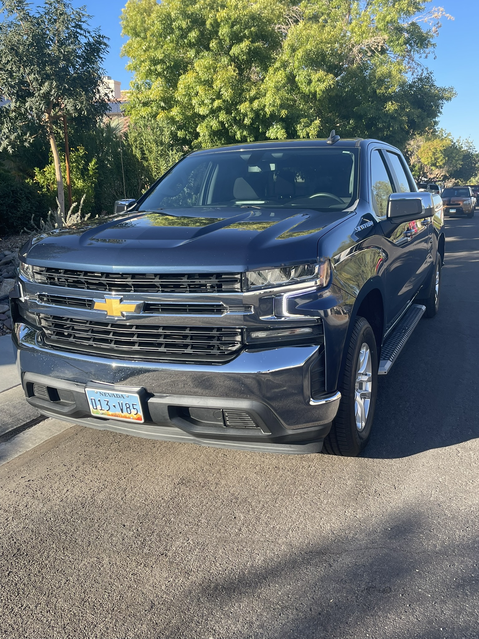 Used 2021 Chevrolet Silverado 1500 LT w/ Bed Protection Package RWD image 1