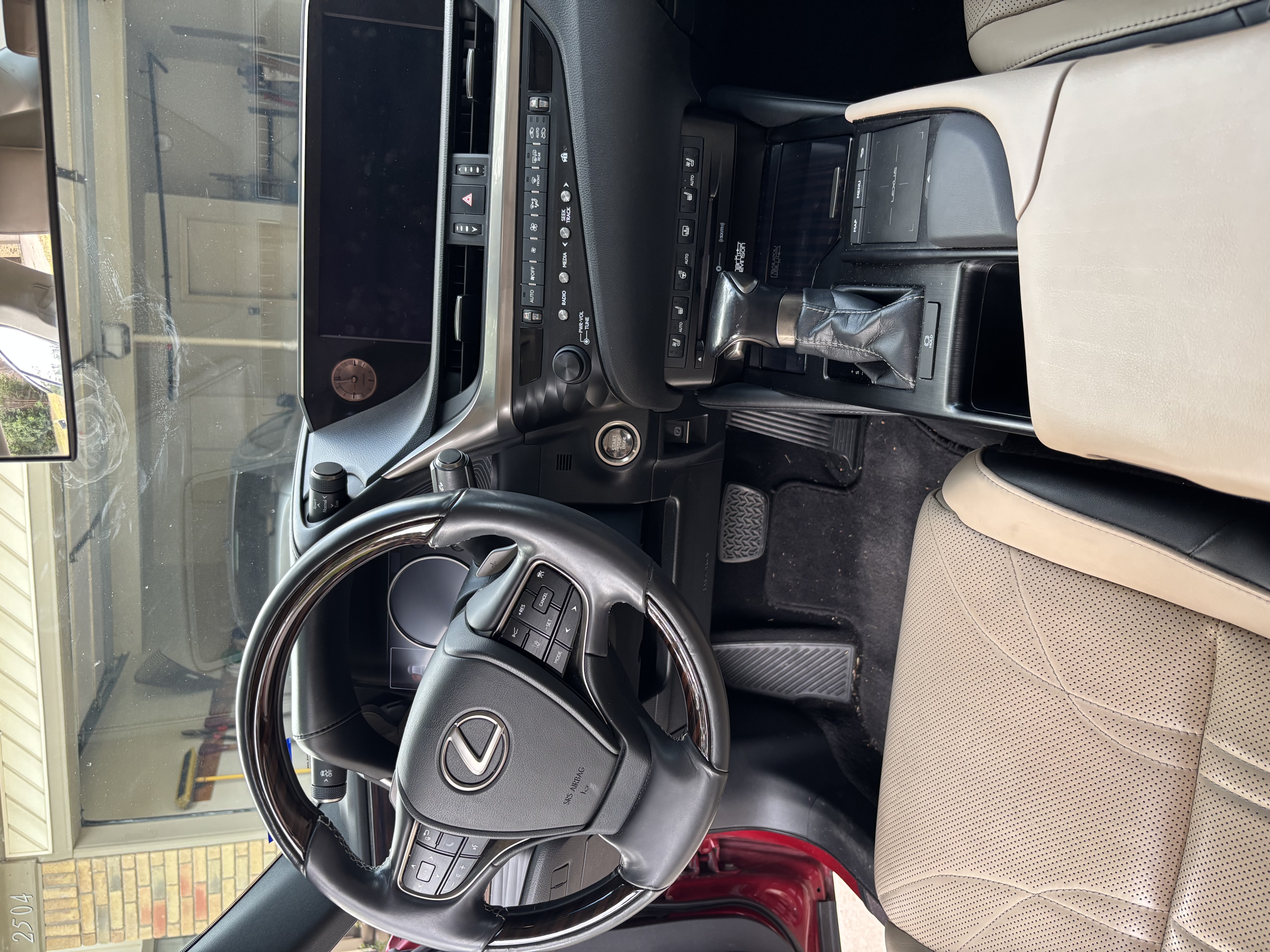 Used 2019 Lexus ES 350 Ultra Luxury w/ Accessory Package 2 FWD image 9