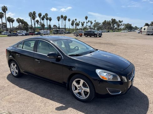 Used 2012 Volvo S60 T5 image 1