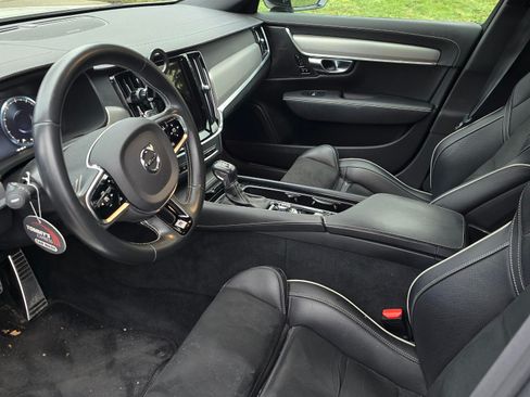 Used 2020 Volvo S90 T6 R-Design w/ Protection Package Premier image 5